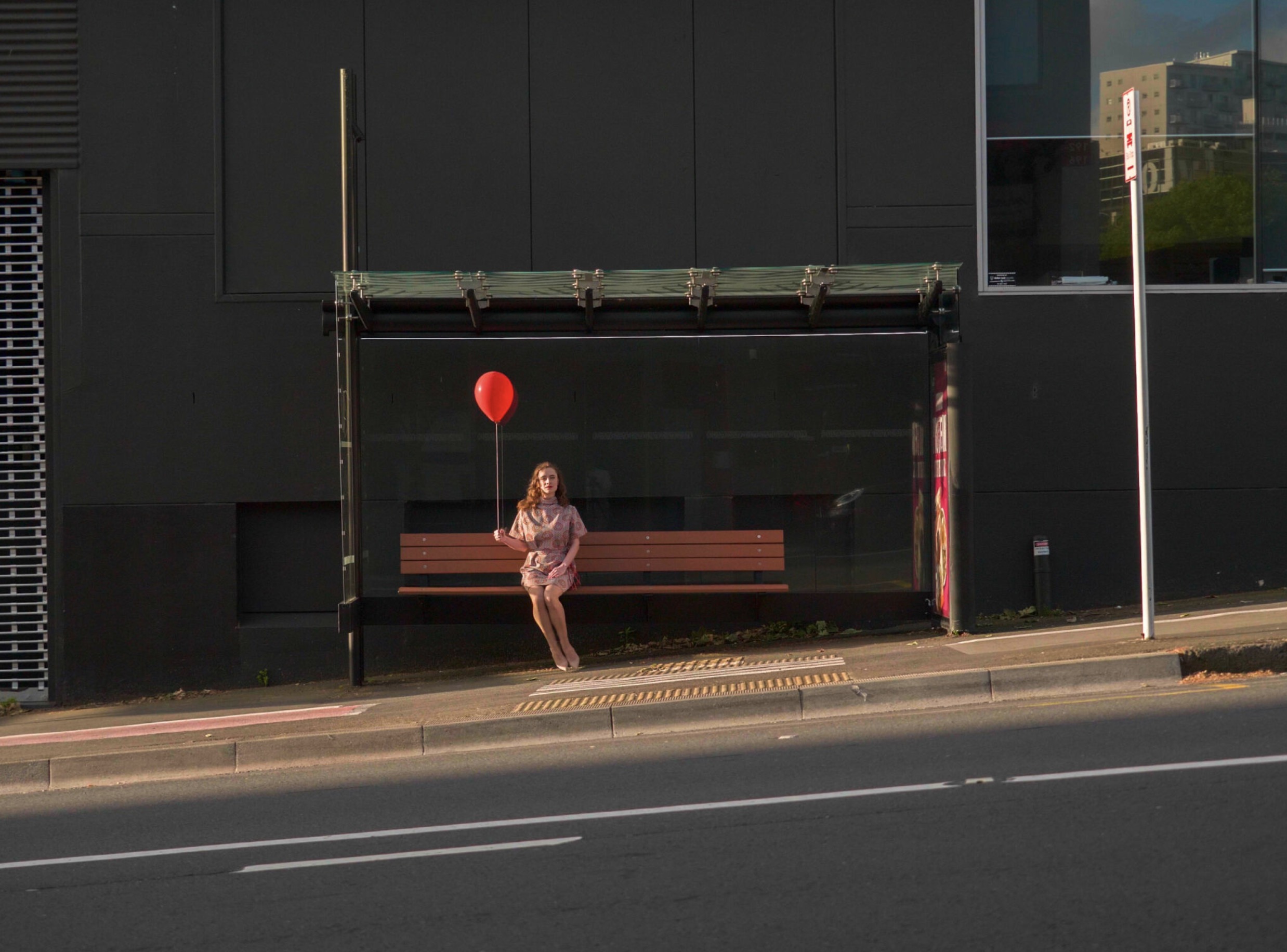 Red balloons descend on Aotearoa in new activation via OMD Create to mark launch of HBO Original series ‘IT: Welcome to Derry’ on NEON